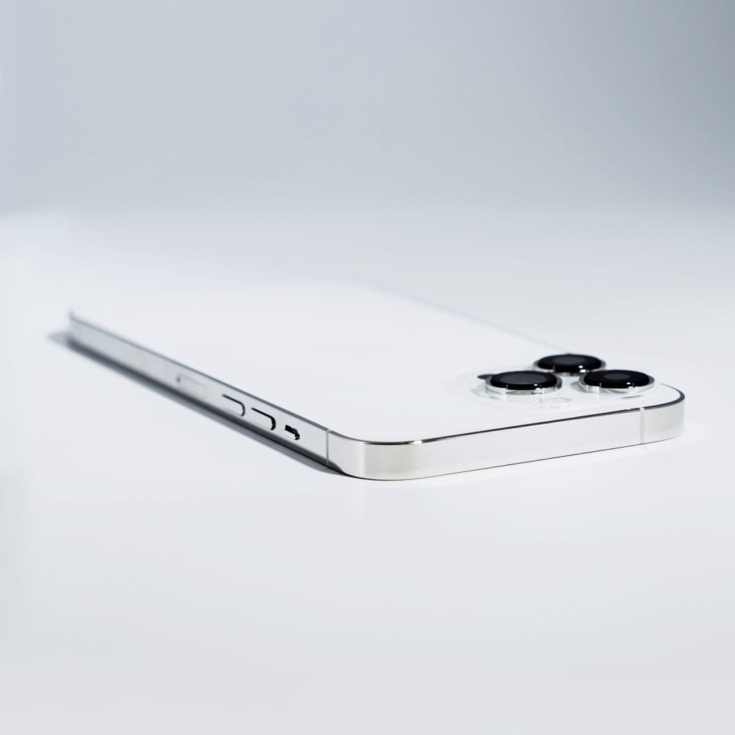 iPhone 13 Pro Max Silver mistermac