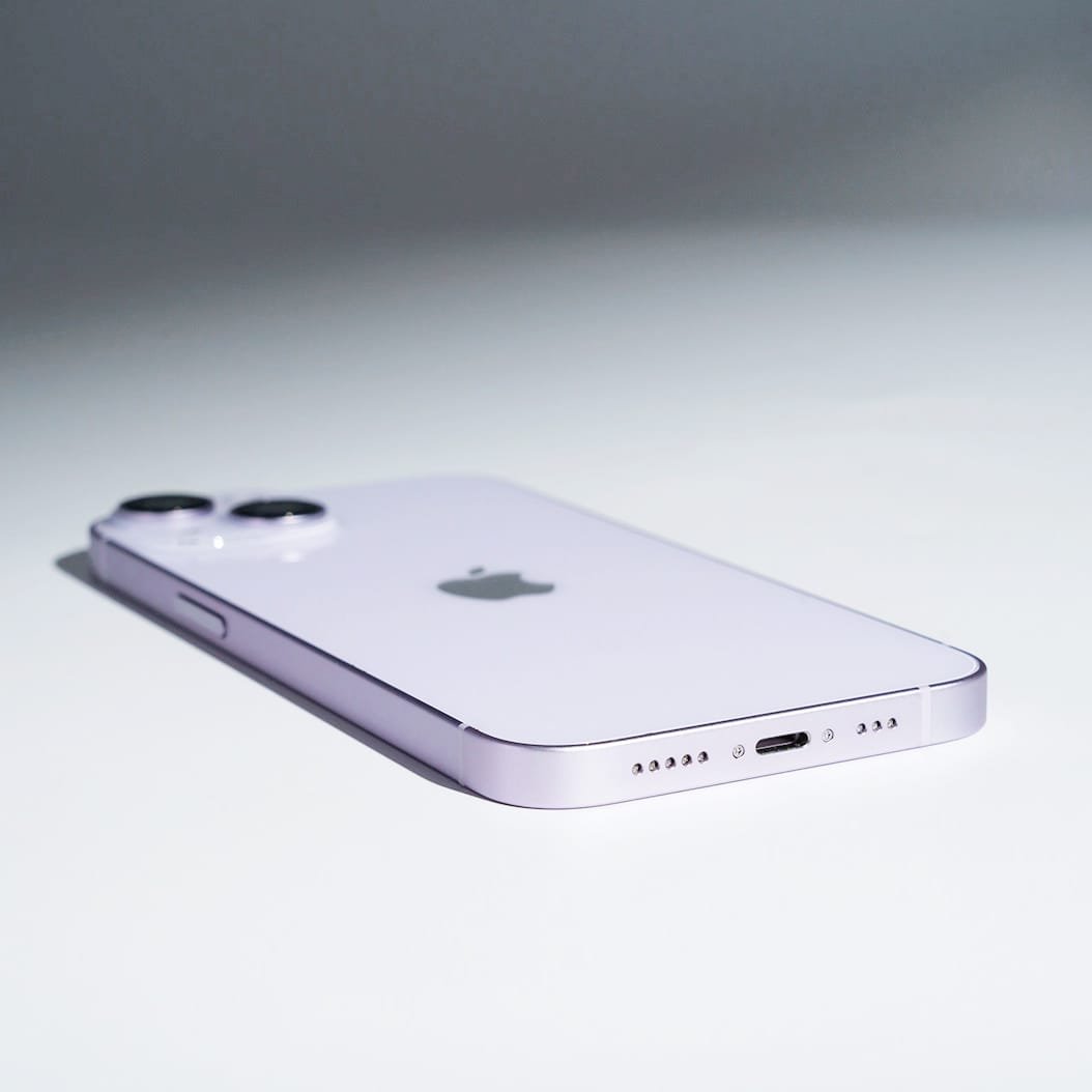 Apple iPhone 14 256GB Fioletowy - obrazek 4